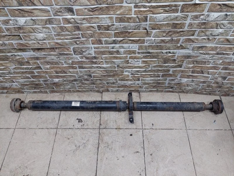 Карданный вал Audi Q5 2010 8R