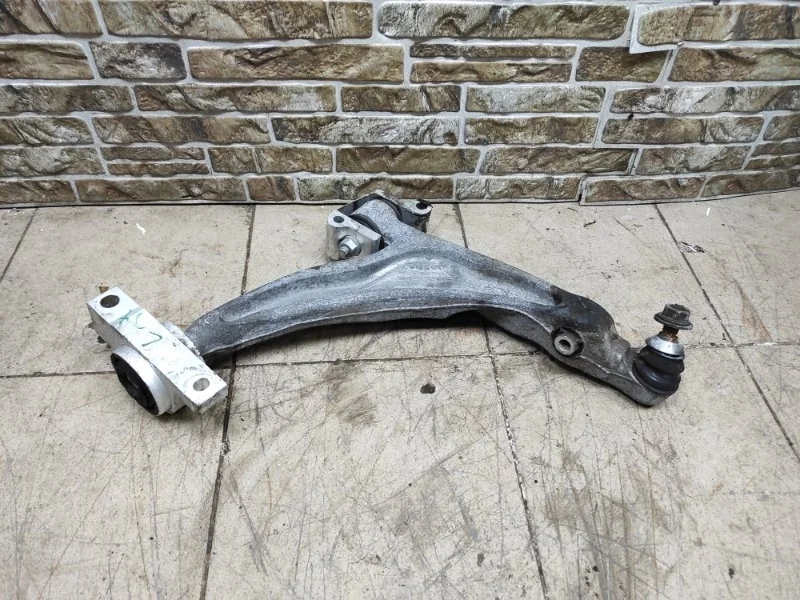 Рычаг подвески нижний Volvo XC90 2017 LA2