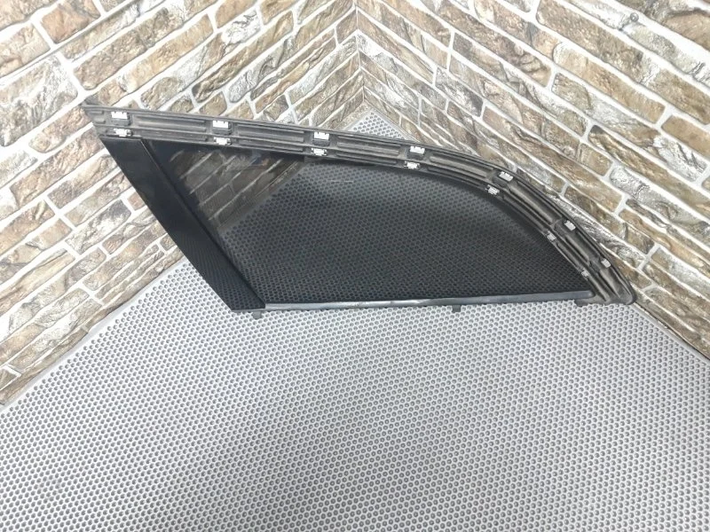 Стекло двери Audi Q7 2011 4L