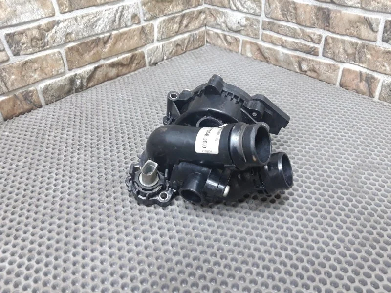 Корпус термостата Audi Q5 2010 8R