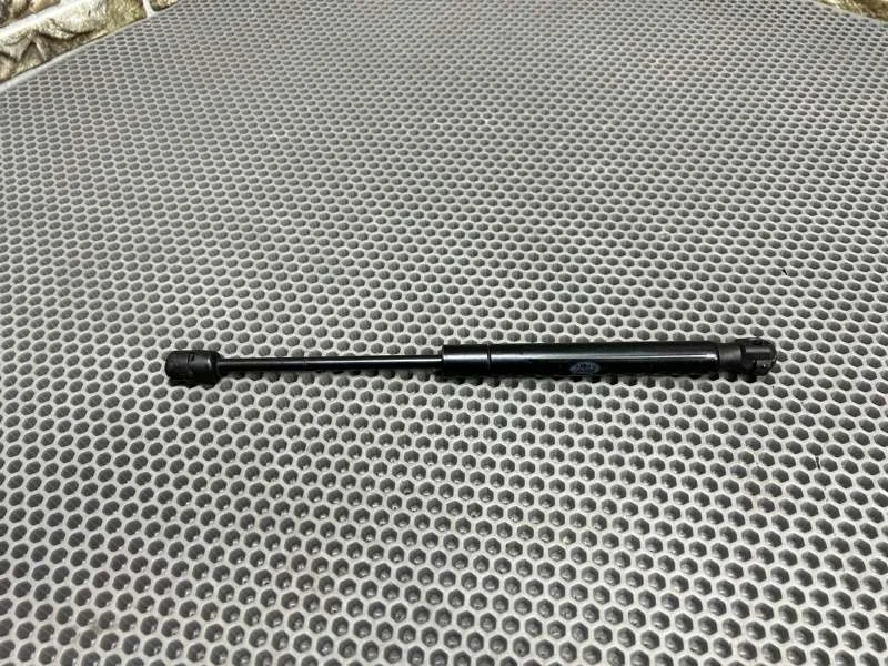 Амортизатор капота Land Rover Range Evoque 2018 L538