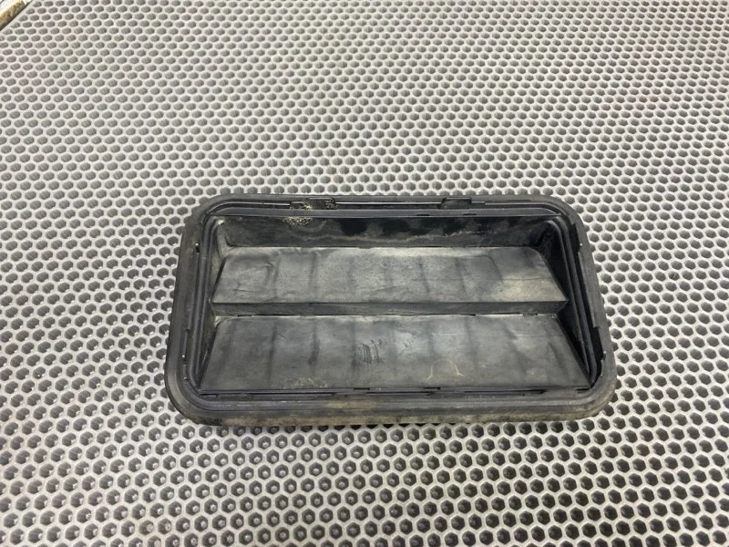 Решетка вентиляционная Toyota Camry 2012 50