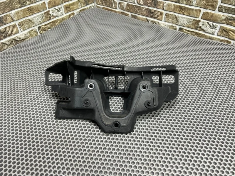 Крепление бампера Land Rover Range Sport 2013 L320