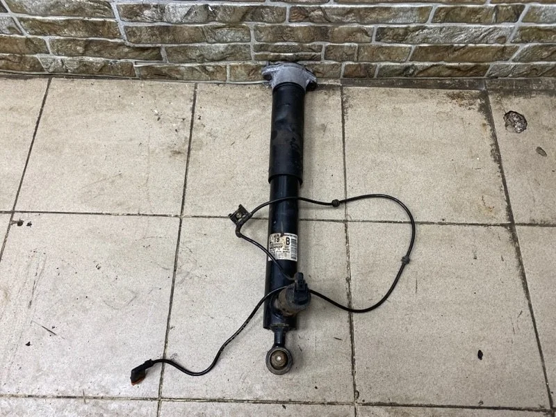 Амортизатор подвески Mercedes-Benz CLS-Class 2013 W218