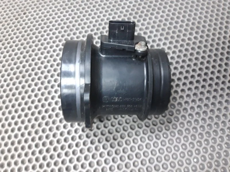 Расходомер воздуха Audi Q7 2014 4L