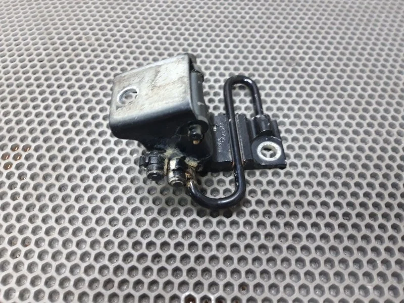 Петля двери Audi Q7 2014 4L