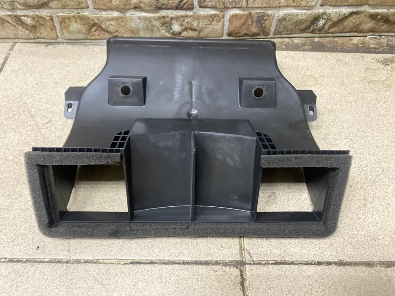 Воздуховод салона Audi Q7 2014 4L