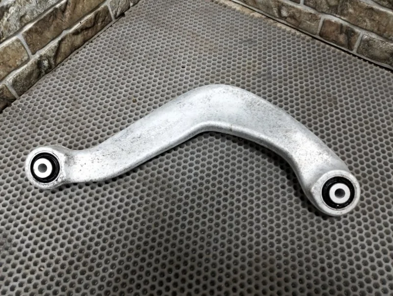 Рычаг подвески Porsche Macan 2018 95b