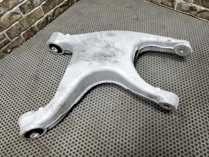 Рычаг подвески Porsche Macan 2018 95b