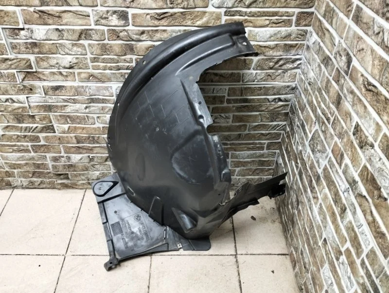 Подкрылок BMW X5 E70