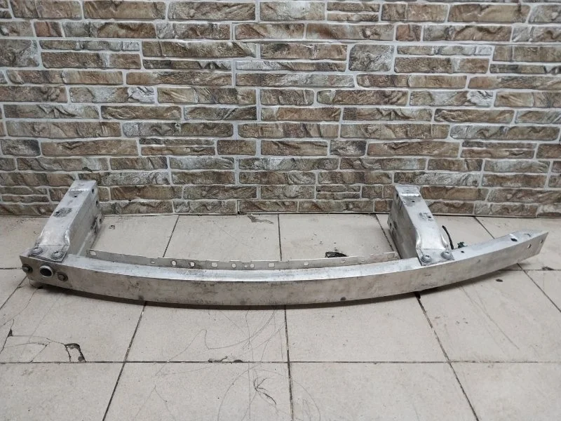 Усилитель бампера Mercedes-Benz -Class 2012 W212