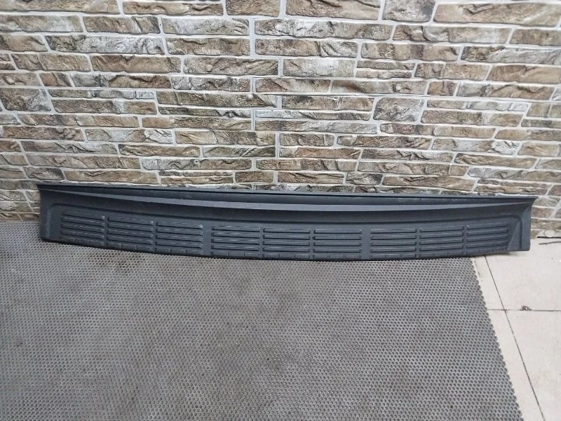 Накладка бампер Toyota Land Cruiser 200