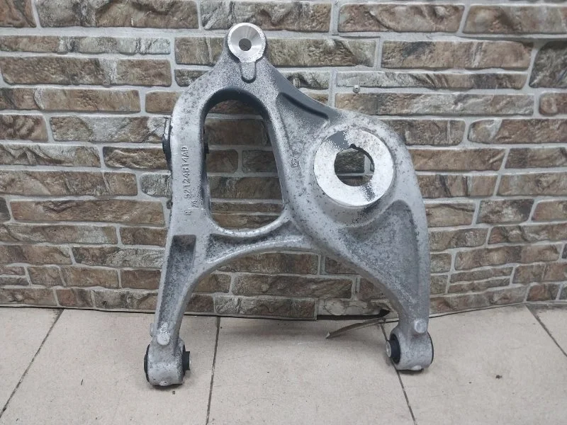 Рычаг подвески Jeep Grand Cherokee 2014 WK2