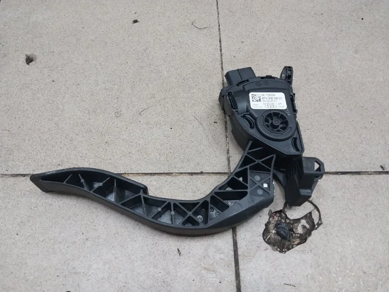 Педаль газа Audi A6 2017 C7