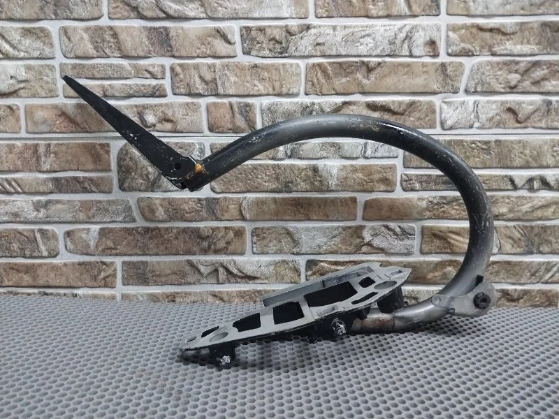 Петля крышки багажника Mercedes-Benz -class W205