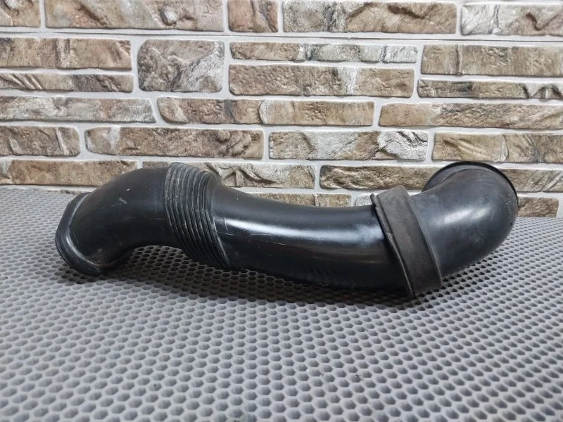 Патрубок воздушного фильтра Audi Q7 2012 4L