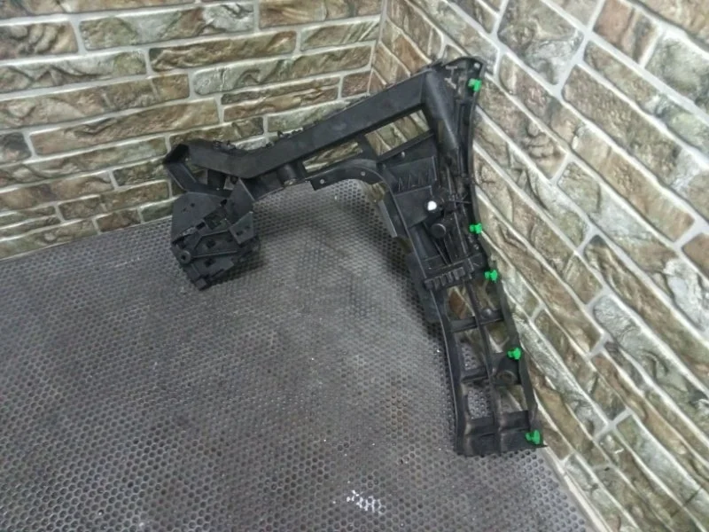 Кронштейн усилителя бампера Volvo XC90 2019 LA2