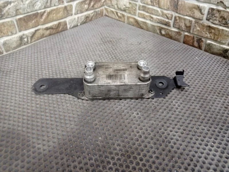 Радиатор акпп Mercedes-Benz -Class W212