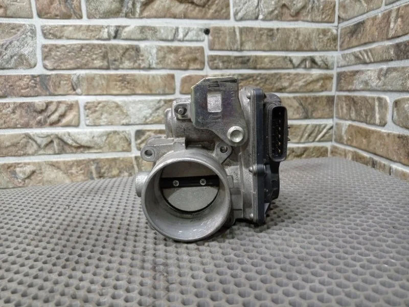 Дроссельная заслонка Mazda 3