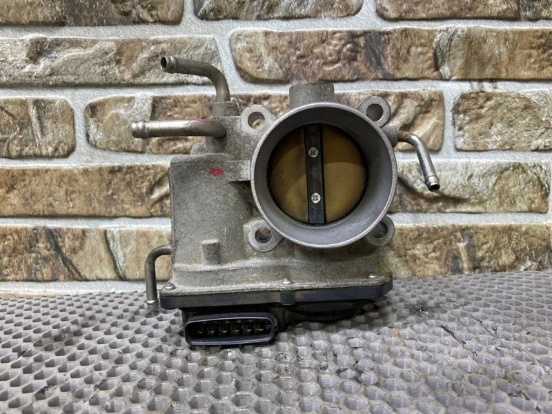 Дроссельная заслонка Toyota Camry V40