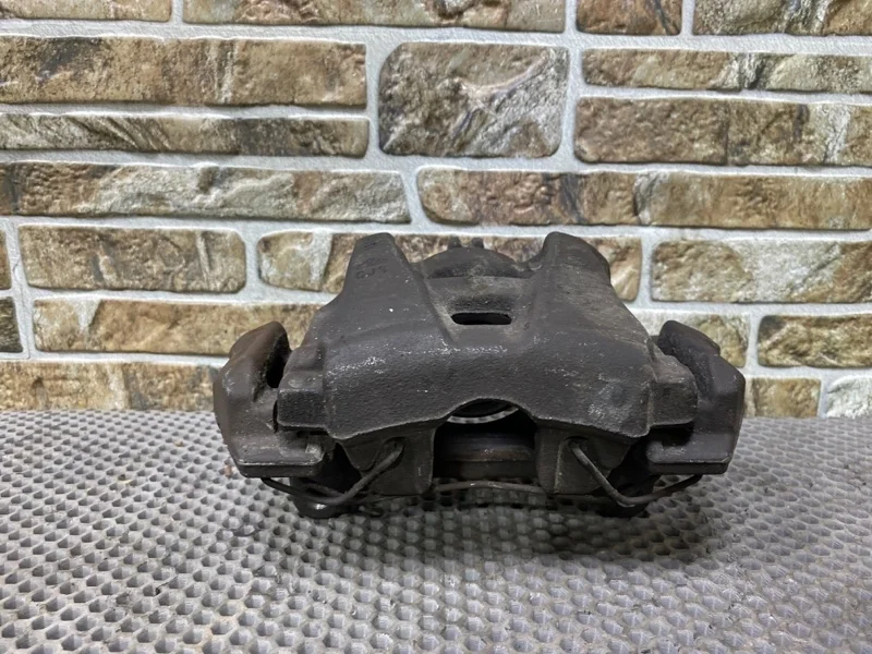 Суппорт тормозной Audi A4 B8