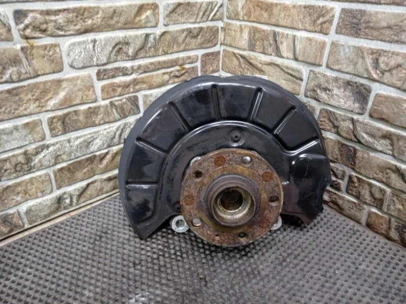 Кулак поворотный Volkswagen Passat CC B6