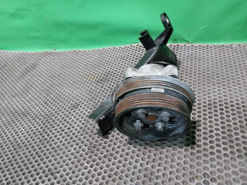 Шкив насоса гур Volvo S60