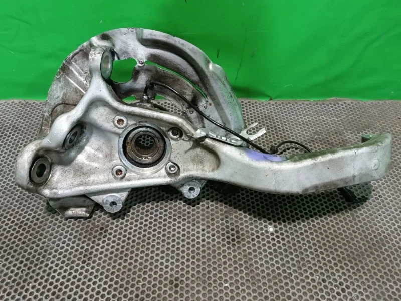 Кулак поворотный BMW X5 2011 E70