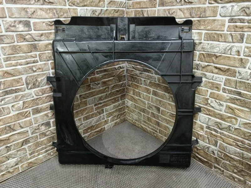 Диффузор радиатора Mercedes-Benz Sprinter 2012 906