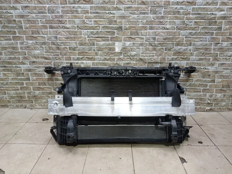 Телевизор с радиаторами Audi A1 2011 8X