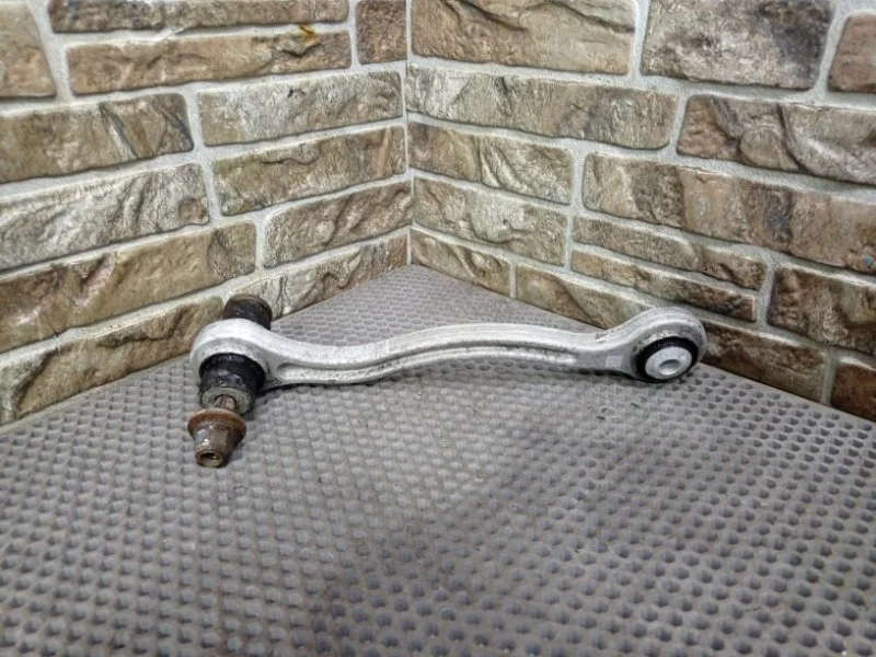 Рычаг подвески Mercedes-Benz CLS-Class 2016 W218