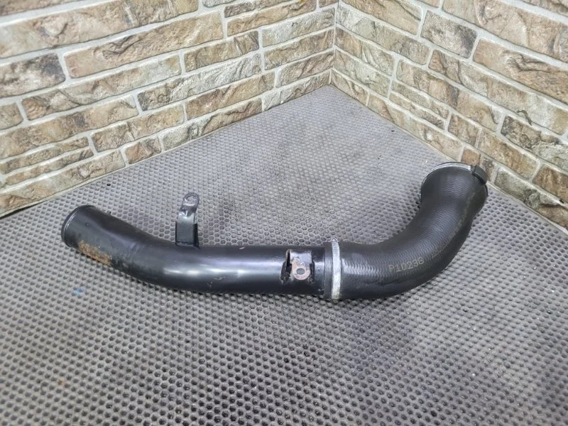 Патрубок интеркулера Volvo s60 2015 y20