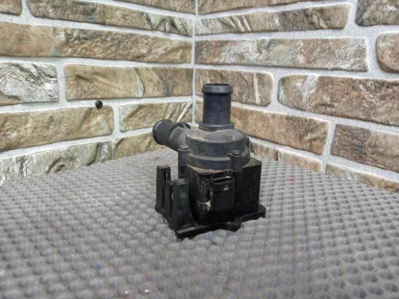 Дополнительный насос Audi Q5 2014 8R