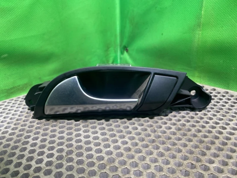 Ручка двери внутренняя Audi Q7 2010 4L