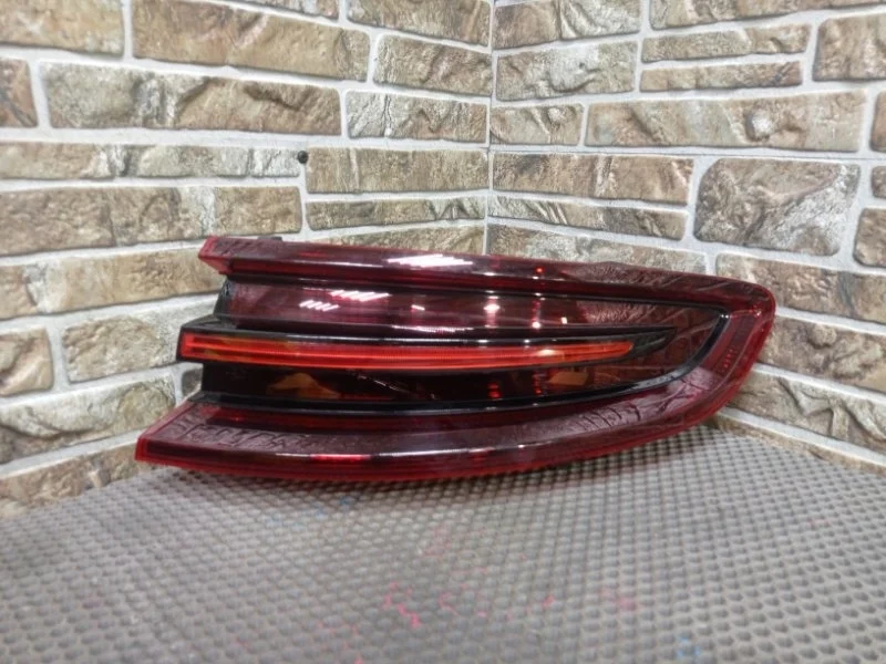 Фонарь задний внешний Porsche Macan 2018 95b