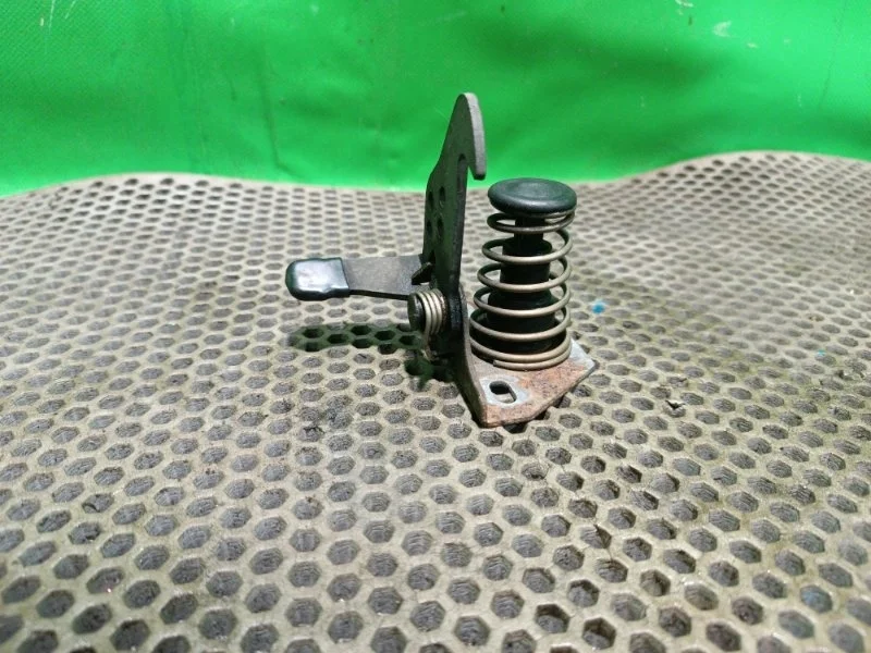 Замок капота BMW x3 2007 E83