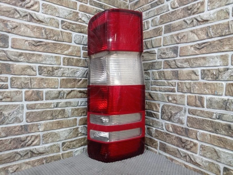 Фонарь задний внешний Mercedes-Benz Sprinter 2012 906
