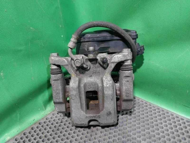 Суппорт тормозной Toyota RAV4 2021 A50