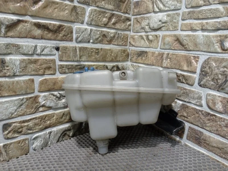 Бачок расширительный Audi A6 2012 C7