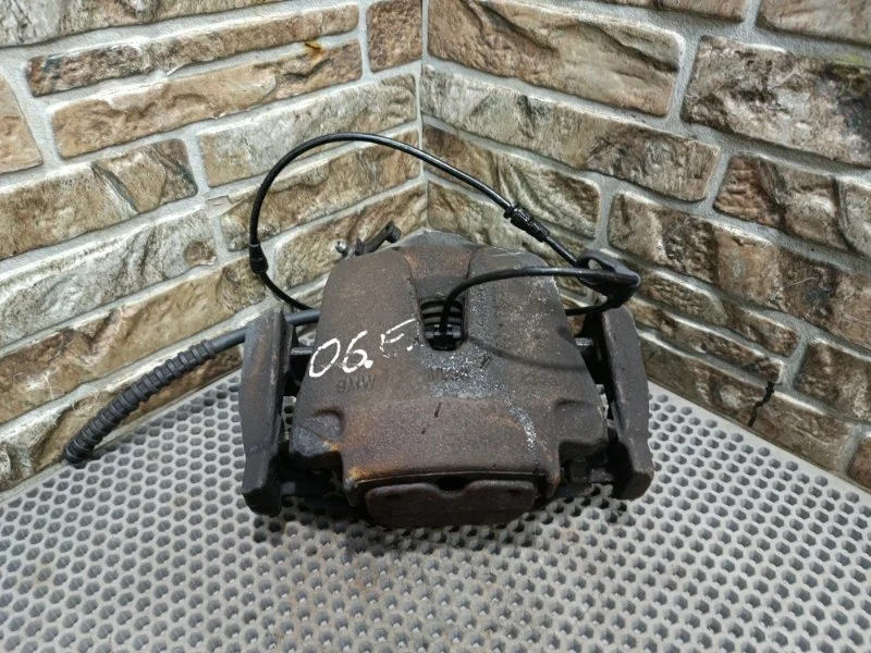 Суппорт тормозной BMW X5 2013 F15