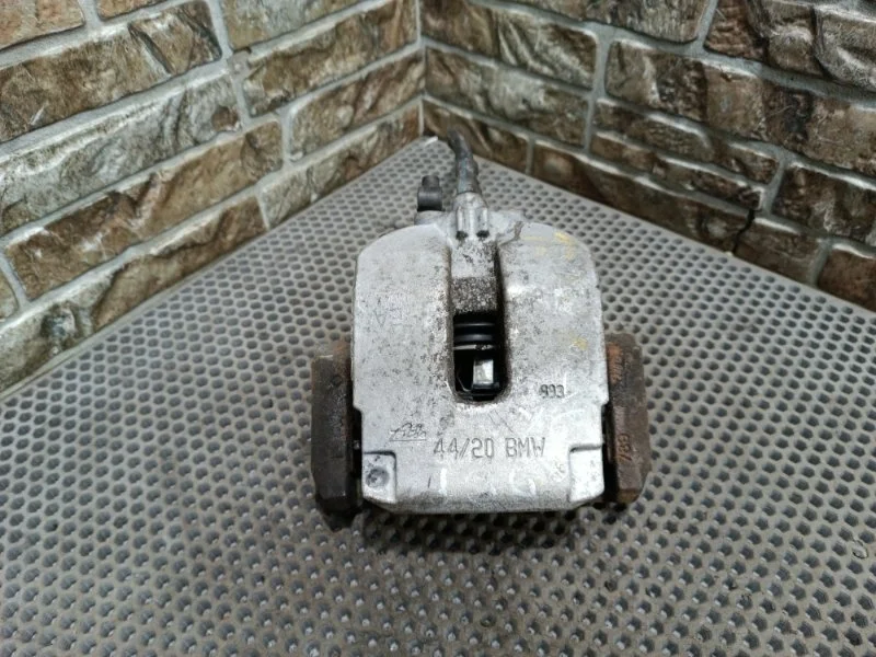 Суппорт тормозной BMW X6 2011 E71