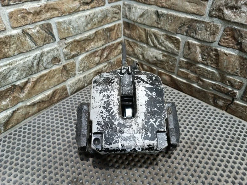 Суппорт тормозной BMW X6 2011 E71