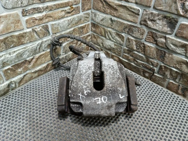 Суппорт тормозной BMW X6 2011 E71