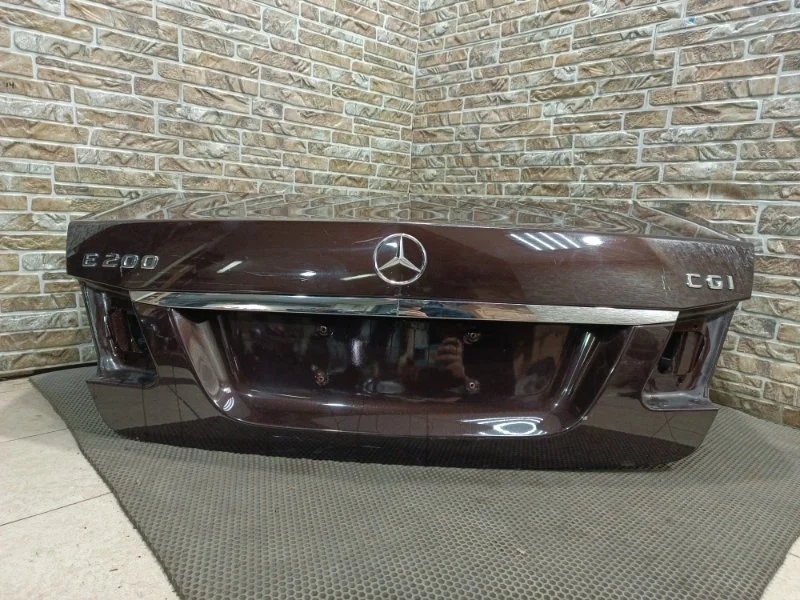 Крышка багажника Mercedes-Benz -Class 2012 W212