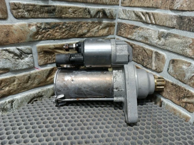 Стартер Volkswagen Jetta J6