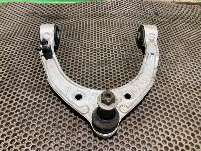 Рычаг подвески Volkswagen Touareg 2010 7L