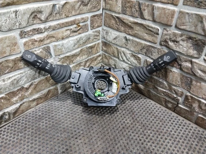 Блок подрулевых переключателей Chevrolet Captiva