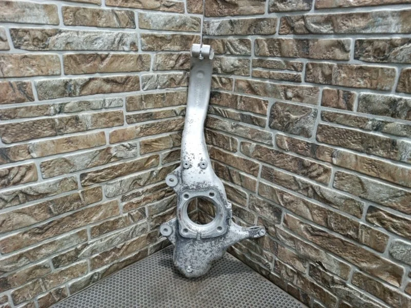 Кулак поворотный BMW X6 E71