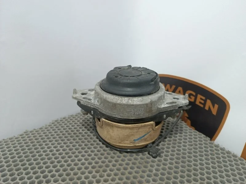 Подушка двигателя Mercedes-Benz GLS-Class W166