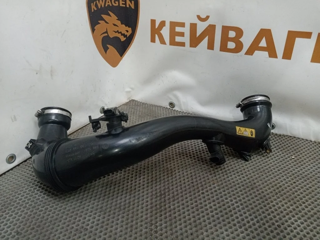 Патрубок воздушного фильтра Mercedes-Benz -Class 2014 W212